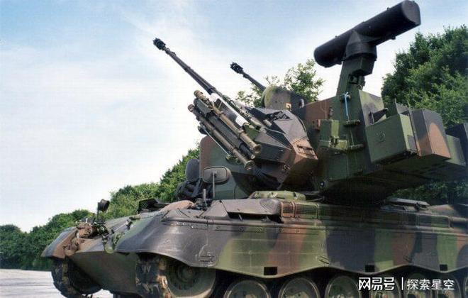 Trước đó Đức đã chuyển giao 30 hệ thống pháo phòng không tự hành Gepard cho Quân đội Ukraine và Quân đội Ukraine đã khoe chiến tích của các hệ thống này là một bức ảnh mô tả một UAV Geran-2 bị tổ hợp phòng không Gepard bắn rơi.