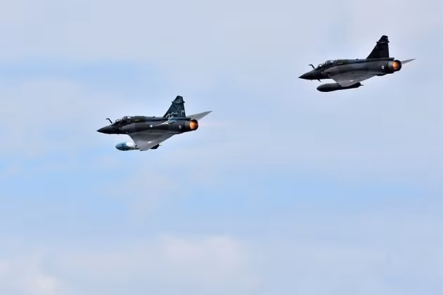 Trong bối cảnh phương Tây bắt đầu hỗ trợ Quân đội Ukraine bằng vũ khí và kế hoạch chiếm Donbass, các nước cộng hòa tự xưng DPR và LPR đã quyết định tấn công bất kỳ máy bay nước ngoài nào có thể gây ra mối đe dọa, bằng các hệ thống phòng không sẵn có.