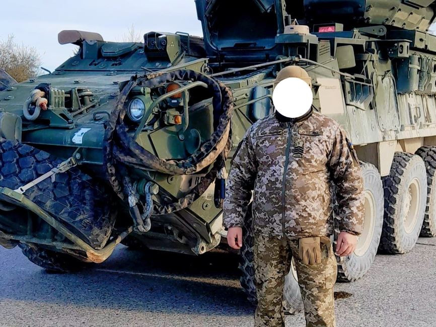 Quân đội Nga ở Rabotino cũng xác nhận sự xuất hiện trên chiến trường của xe bọc thép bánh hơi Stryker của Mỹ và xe chiến đấu bộ binh Marder của Đức. Theo các chuyên gia, trong trường hợp Lữ đoàn 82 tấn công thất bại, Quân đội Ukraine không còn lực lượng dự bị chiến lược và lúc này, quân đội Nga có thể sẽ phản công. 