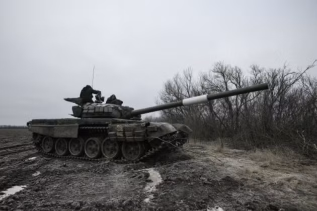 Sau khi tiến hành “dọn sạch” các lối tiếp cận vào thành phố Bakhmut, các đơn vị của Nga đã tiến đến vùng ngoại ô phía đông bắc của thành phố. Hiện tại, các trận chiến khốc liệt đang diễn ra ở đây, có thể đây là bước đột phá trong việc vượt qua tuyến phòng ngự bảo vệ thành phố của quân Nga, sau đó là tiến vào khu vực trung tâm của thành phố.