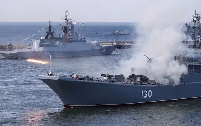 “Năm 2014, Hạm đội Biển Đen không có đủ tên lửa để tấn công các mục tiêu mặt đất. Ngày nay, một phần ba số tàu trong hạm đội có khả năng phóng tên lửa Calibre”; David cho biết thêm.