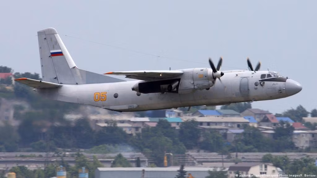 Theo thông tin, chuyến bay đã hoàn toàn đúng kế hoạch; tuy nhiên chiếc máy bay An-26 đã bị gặp nạn do trục trặc kỹ thuật, nhưng chi tiết cụ thể vẫn chưa thể xác nhận. Hiện cuộc điều tra đang được tiến hành.