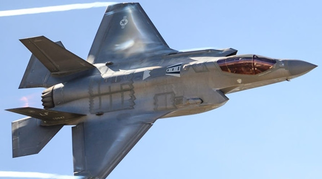 Nếu một quốc gia là đối thủ của Israel sở hữu F-35B (điều này có thể xảy ra, nhất là ở khu vực Trung Đông), thì hai loại máy bay này mới có khả năng không chiến; như vậy ưu thế chắc chắn sẽ nghiêng về F-35I của Israel. Nguồn ảnh: Foxt.