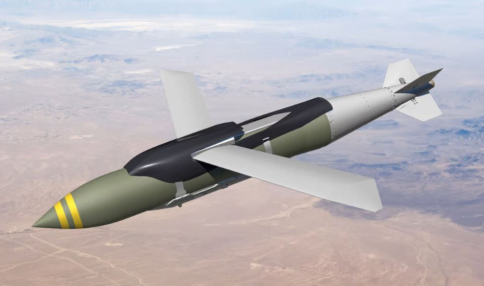 Xung đột giữa Nga và Ukraine nhắc nhở không thể quá sùng bái về tên lửa, chính người Mỹ cũng nhận ra được ưu điểm của bom giá rẻ, khi trong thời gian qua, họ đã sản xuất hàng trăm nghìn quả bom dẫn đường bằng vệ tinh JDAM. 