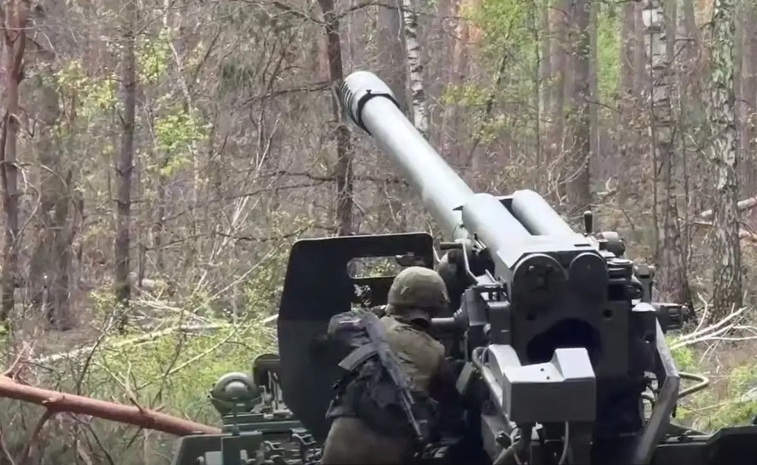 Trong những ngày đầu tháng 5, xung đột Nga-Ukraine không hề có dấu hiệu hạ nhiệt, quân đội Nga (RFAF) vẫn ở thế tấn công và quân đội Ukraine (AFU) vẫn đang trong thế phòng thủ. Trên hướng mặt trận Kursk-Sumy, RFAF đã tấn công vào tỉnh Sumy theo ba hướng.