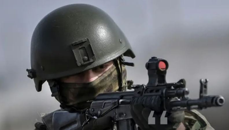 Vào ngày 9/11, các mũi tấn công của Cụm quân phía Đông của Nga tiếp tục đột phá hệ thống phòng thủ của Ukraine và tiếp tục chiếm làng Zorya, nằm giữa Selidovo và Kurakhove, tiếp tục gây áp lực từ hướng tây bắc với cứ điểm Kurakhove.