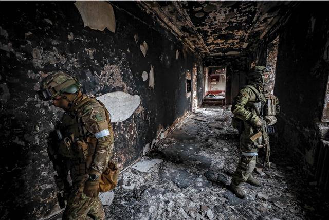 Tình hình hiện nay cho thấy, kế hoạch phản công được hoạch định từ lâu của Ukraine đã thất bại và không thể đạt được mục tiêu đã cam kết là chiếm lại Crimea. Tổng thống Ukraine Zelensky chưa đưa ra quan điểm rõ ràng, nhưng tình hình ở chiến trường đã chứng minh.