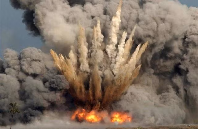 Mikhail Hanlon, giám đốc nghiên cứu chính sách đối ngoại của Viện Brookings, nói với Air Force Times: “Triều Tiên là một mục tiêu khả dĩ, họ có thể có nhiều boongke làm giàu hạt nhân dưới lòng đất. Điều này cũng đúng với Iran; và đó cũng là một mục tiêu khả thi khác”. Nguồn ảnh: Pinterest. 