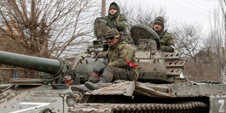 Tuy nhiên “Quân tình nguyện quốc tế” đã từng chiến đấu ở Donbass, miền đông Ukraine từ 8 năm trước, trước cả khi Nga tấn công Ukraine hiện nay; nhưng với kết quả trái ngược nhau. Bộ Tư pháp đang điều tra một số công dân Mỹ, với cáo buộc tội ác chiến tranh ở Donbass.