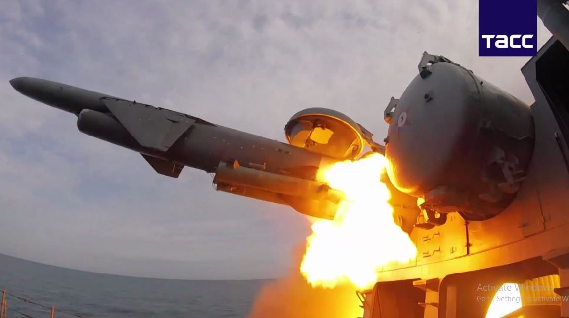 Bulgarian Military cho biết, Bộ Quốc phòng Nga đang cân nhắc khả năng tái sử dụng tên lửa chống hạm từ thời Chiến tranh Lạnh, chuyển chúng sang các mục tiêu trên mặt đất. Điều quan trọng là phải nhấn mạnh khả năng công phá của những tên lửa này, vì mỗi tên lửa đều mang thuốc nổ nặng tới 1.000 kg.