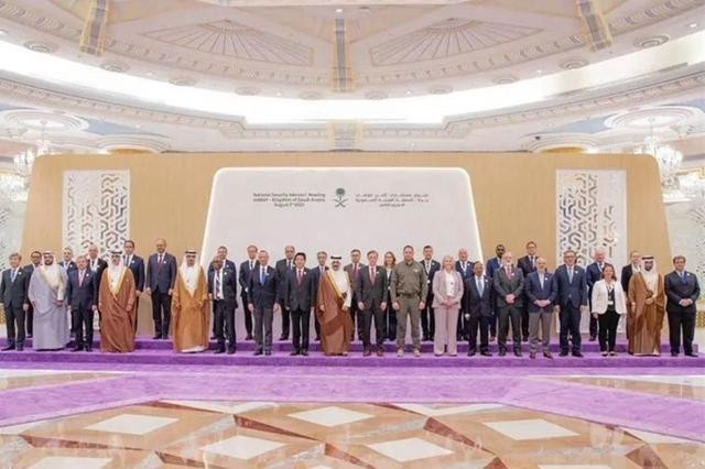 Phương Tây có phản ứng kịp với chiến lược mới của Nga về Ukraine? - Hình 9 Phuong Tay co phan ung kip voi chien luoc moi cua Nga ve Ukraine?-Hinh-9