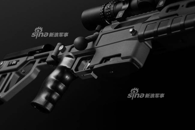 Súng bắn tỉa T-5000 sử dụng thiết kế của súng trường cổ điển, nạp đạn bằng tay sau mỗi phát bắn; súng áp dụng những thiết kế hiện đại nhất của súng bắn tỉa hiện đại, đó là sử dụng thiết kế “nòng treo”, ray Picatinny, báng súng có thể điều chỉnh cho phù hợp với người bắn và gấp lại khi di chuyển.