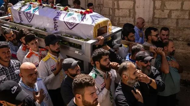 Rất có thể, Cơ quan tình báo Mossad của Israel, có ý định kích hoạt tiêu diệt toàn bộ mạng lưới này, khi bắt đầu một cuộc chiến quy mô lớn với Hezbollah và toàn bộ nhà nước Lebanon. Và điều này chắc chắn được chuẩn bị từ rất lâu. (Nguồn ảnh: CNN, Al Jazeera, Reuters).