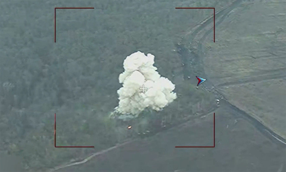 RFAF còn sử dụng Iskander-M tấn công vào các vị trí tập kết của quân đội Ukraine. Vào ngày 20/2/2025, bốn tên lửa đạn đạo Iskander-M mang theo đầu đạn chùm, đã tấn công bất ngờ vào một vị trí trú quân của AFU tại một khu rừng ở tỉnh Sumy, để chuẩn bị tiến vào khu vực Kursk chiếm đóng, khiến hàng trăm quân Ukraine thương vong. 