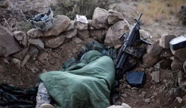 Nếu không được nghỉ ngơi sau 48 giờ, không những thể lực của binh lính bị giảm sút, mà khả năng tác chiến và khả năng phán đoán cũng bị giảm sút nghiêm trọng, dẫn đến nhiều tai nạn trong quá trình hành quân. 