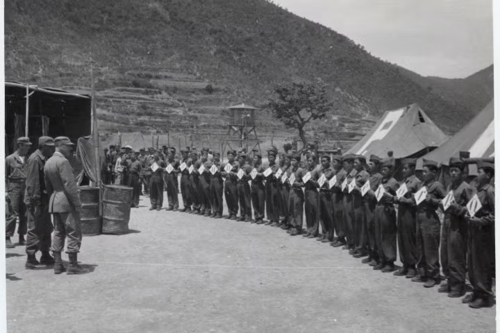 Tung Hsiang-lung, bộ trưởng của Hội đồng các vấn đề cựu chiến binh và cựu đô đốc hải quân, đã tóm tắt tầm quan trọng của những “liệt sĩ” này đối với chính phủ vào thời điểm đó, trong một ấn phẩm kỷ niệm 60 năm kết thúc chiến tranh.