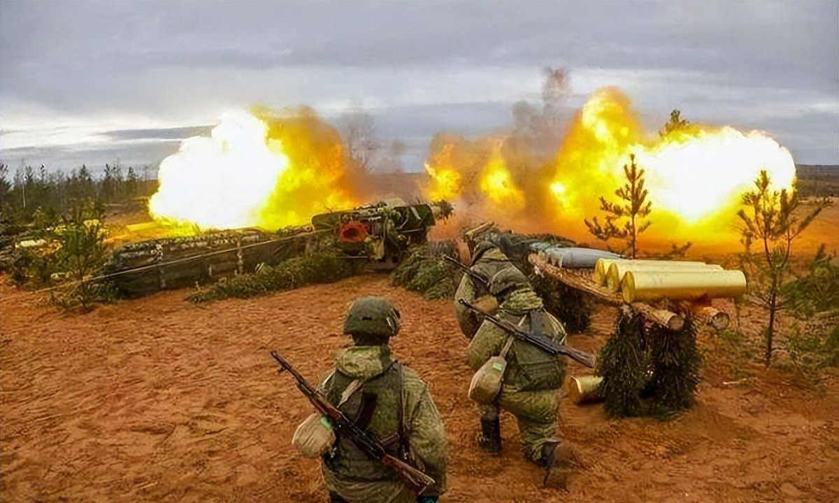 Nhưng trong chiến dịch tràn ngập Bakhmut, Quân đội Nga dựa vào hai lợi thế, thứ nhất là sức mạnh hỏa lực vô biên và thứ hai là lực lượng lính đánh thuê Wagner của họ.