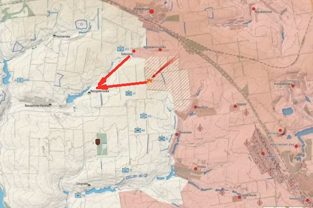 Kênh Readovka ngày 8/8 đưa tin, quân Nga từ đầu cầu Ocheretine bắt đầu cuộc tấn công vào làng Novoprokovsky ở phía nam, một vị trí mà quân Ukraine không sẵn sàng để phòng thủ và hiện họ cũng không có cơ hội để đưa ra bất kỳ sự kháng cự đáng kể nào. 