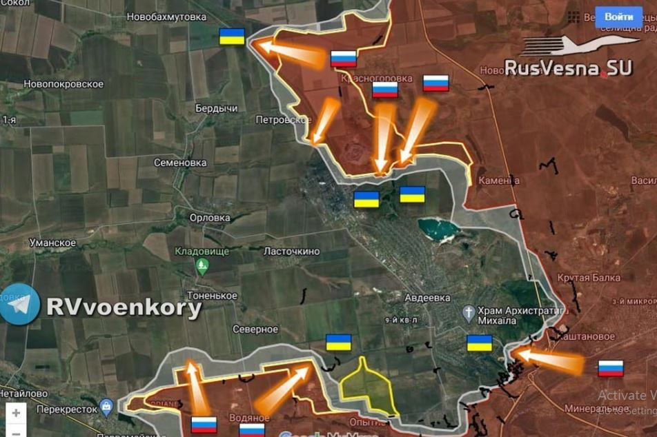 Nhưng kể từ trận công phá thành phố Avdiivka vào dịp đầu năm và gần đây là pháo đài Ugledar, quân Nga ngày càng tỏ ra hiệu quả hơn trong tổ chức tấn công quân Ukraine trong công sự kiên cố. Đầu tiên dùng thế tấn công gọng kìm, sau đó bao vây theo kiểu “ba vây - một cắt”, đó là bao vây 3 mặt, để một cửa ra, nhưng cắt đứt toàn bộ nguồn cung hậu cần cho quân Ukraine trong vòng vây.