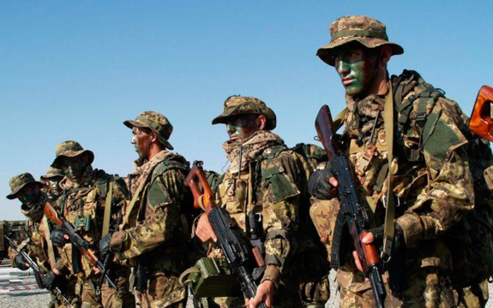 Quan trọng hơn, lực lượng Wagner bắt đầu nắm quyền chỉ huy lớn hơn. John Kirby cho biết, lực lượng Wagner đã tiếp quản một số hoạt động chỉ huy của Quân đội Nga ở vùng Bakhmut; thậm chí trong một số trường hợp, nhiều sĩ quan chỉ huy của Quân đội Nga không thể can thiệp vào quyền chỉ huy của Wagner.