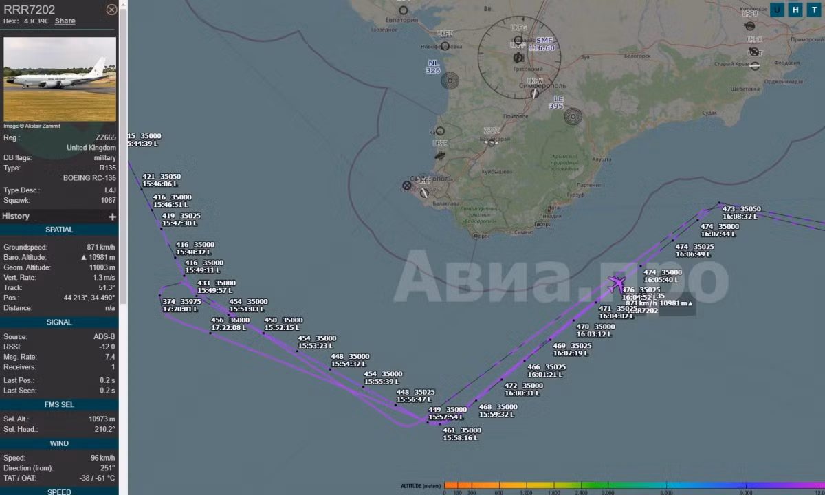 Vụ việc xảy ra gần phần phía đông của Bán đảo Crimea và theo các nguồn tin mở, máy bay trinh sát của Anh chỉ cách biên giới Nga gần 10 km trong khoảng 50 giây; nếu máy bay tiếp tục bay theo hướng ban đầu, nó sẽ đã xâm phạm không phận của Nga.