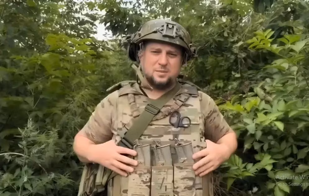 Theo Tướng Alaudinov, ban đầu, khi quân Ukraine vừa xâm chiếm khu vực Kursk của Nga, tình hình rất khó khăn vì quân Nga ở khu vực biên giới này mỏng yếu, việc tiếp viện bị gián đoạn. Sau đó, việc tăng cường lực lượng và nguồn lực đã giúp đẩy lùi quân Ukraine xâm nhập.