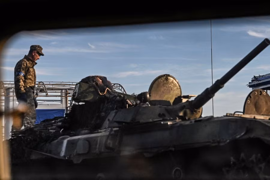 Việc Quân đội Ukraine điều động xe tăng đến Avdeevka, chính là do sự tiến công gần đây của Nga và Quân đội Ukraine buộc phải tăng cường thêm hỏa lực cơ động của xe tăng và xe bọc thép.