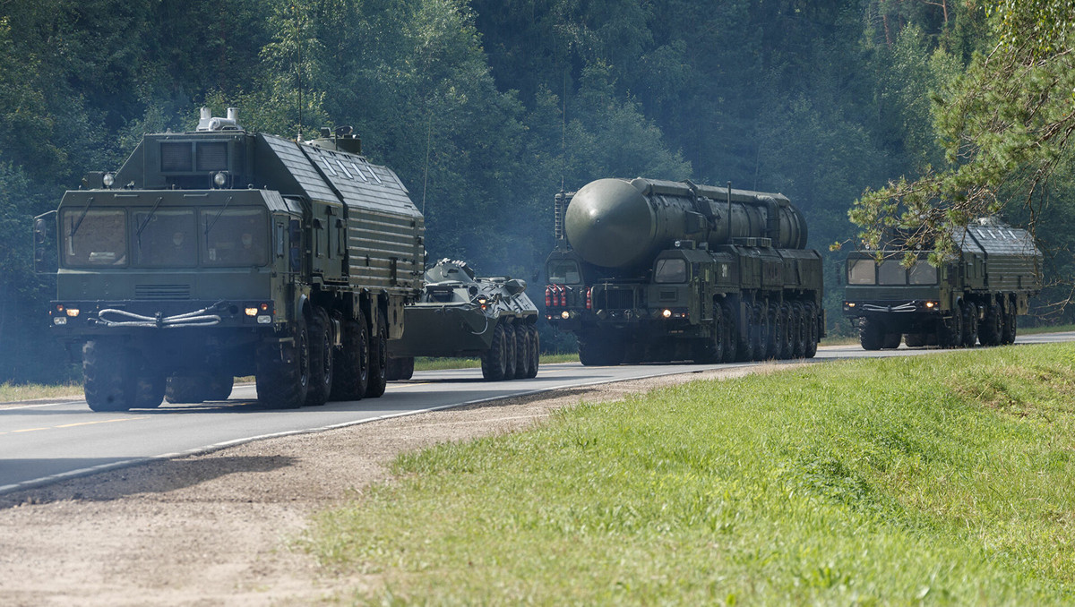 Trạng thái “Sẵn sàng chiến đấu đặc biệt” khác với “răn đe”; nếu “trạng thái răn đe” là sự hiện diện vũ khí hạt nhân, trong kho vũ khí của một quốc gia, thì “sẵn sàng chiến đấu đặc biệt” có nghĩa là hoàn thành việc lắp đặt đầu đạn hạt nhân vào tên lửa và tính toán dữ liệu mục tiêu, cũng như chuẩn bị cho việc phóng tên lửa hạt nhân. 