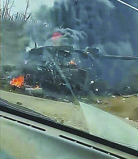 Rõ ràng khi xe tăng Challenger-2 đối đầu vũ khí Nga trên chiến trường, sự “bất khả chiến bại” của chúng đã bị phá vỡ và huyền thoại 30 năm chưa từng bị tiêu diệt đã tan chảy. Việc phá hủy xe tăng Challenger 2, không phải là khởi đầu cho sự tan vỡ huyền thoại về vũ khí phương Tây, mà là hình ảnh thu nhỏ của cuộc đối đầu giữa vũ khí phương Tây với vũ khí Nga. 