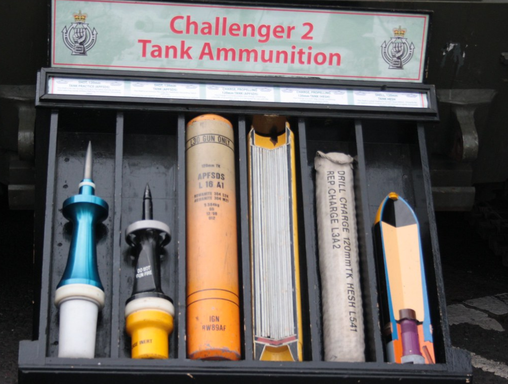 Sau khi hoàn thành khóa huấn luyện cho các kíp xe tăng Challenger 2; rất có thể trong thời gian tới, trên chiến trường Ukraine sẽ xuất hiện xe tăng chiến đấu chủ lực Challenger 2. Theo phía Anh, ngoài việc viện trợ xe tăng chiến đấu chủ lực Challenger 2, Anh còn cung cấp cho Ukraine một lô đạn xuyên giáp bằng uranium nghèo.