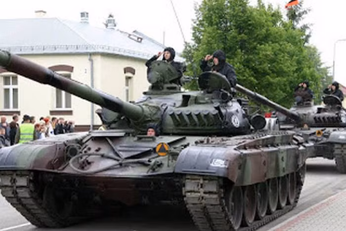 Ba Lan đã có nhiều cải tiến đối với xe tăng T-72M1, nhưng điều quan trọng nhất vẫn chưa thực hiện được, đó là T-72M1 chưa được trang bị giáp phản ứng nổ (ERA). 