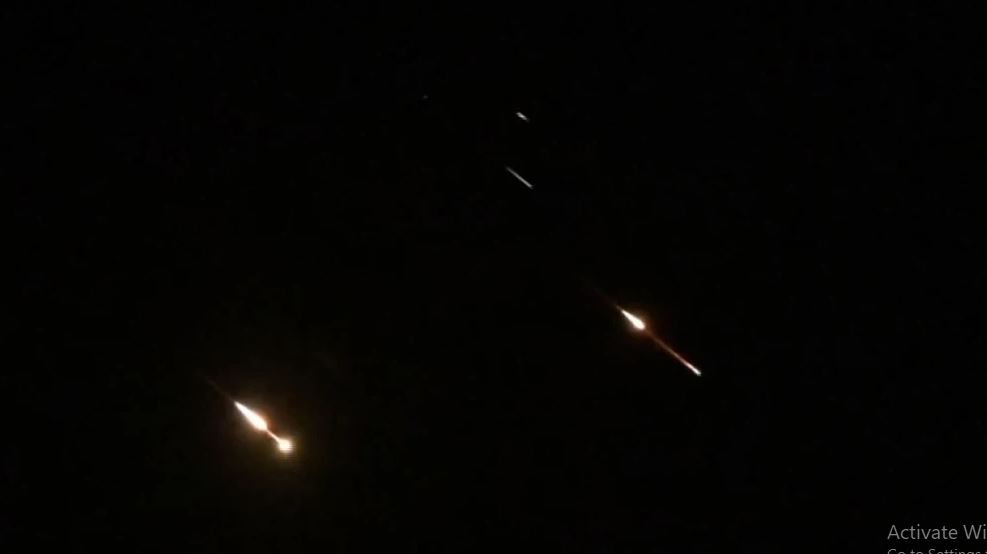 Tất nhiên, do những yếu tố đáng lo ngại, cuộc đối đầu trực tiếp giữa Iran và Israel không kéo dài lâu; cái gọi là cuộc phản công quân sự của Iran chống Israel và Israel chống lại Iran, chẳng qua chỉ là một cuộc chiến truyền thông, với “sấm sét thì lớn, nhưng mưa thì nhỏ”. 