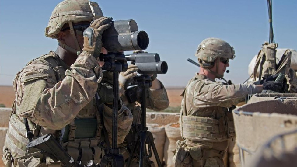 Cũng tại cuộc chiến ở Syria, do không có sự phân định rõ ràng về chiến tuyến, mà các trận chiến đấu diễn ra ở hầu khắp mọi nơi. Do vậy Quân đội Nga rút ra kết luận là, các lực lượng phòng ngự, phải sẵn sàng đẩy lùi một cuộc tấn công của đối phương, bất cứ lúc nào và từ bất kỳ hướng nào.