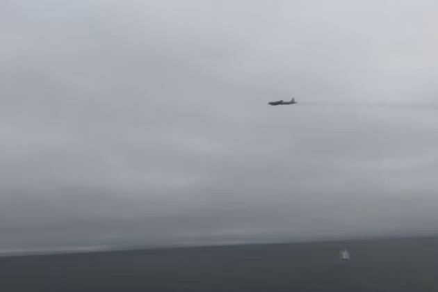 Cựu Đô đốc của Nga cũng cho rằng, tàu ngầm của đối thủ đã xuất hiện ở vùng biển gần Na Uy, và phi đội hàng không chống ngầm của Nga đã ghi lại các chuyển động của nó. 