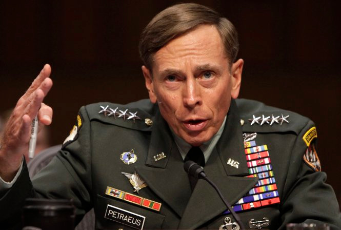 Trong một cuộc phỏng vấn với tờ The Washington Post, Tướng Petraeus, cựu lãnh đạo Bộ Tư lệnh Trung tâm Mỹ và cựu giám đốc CIA, cho biết cuộc phản công của Ukraine có thể sẽ khiến các nhà quan sát ngạc nhiên; khi cho rằng, cuộc phản công mới chỉ trong “giai đoạn đầu”. 