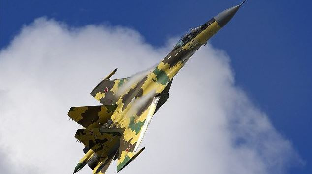 Ngoài ra, Su-35 còn được kỳ vọng không chỉ đóng vai trò là máy bay chiến đấu chiếm ưu thế trên không, mà còn là vũ khí răn đe đối với các đối thủ trong khu vực và là đối trọng với máy bay tiên tiến của phương Tây hoạt động ở vùng Vịnh.