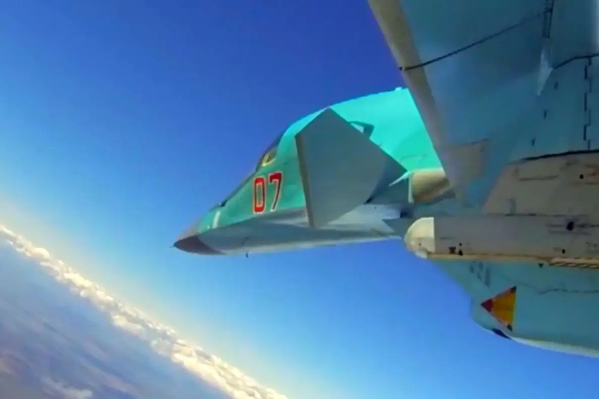 Hai ngày trước đó, có thông tin quân đội Nga đã phá hủy hai cây cầu bắc qua sông Volchya ở phía tây bắc ngôi làng, gần Zeleny Kut và Novoukrainka. Mục đích của những hành động như vậy, là phá vỡ hoạt động tiếp tế hậu cần của các đơn vị Ukraine đang bảo vệ Bogatyr.