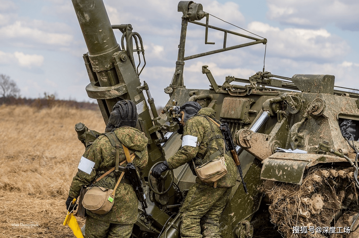 Một tiểu đoàn súng cối hạng nặng 240mm (18 khẩu) có thể bắn số đạn với tổng trọng lượng lên tới 15.600 kg xuống đầu quân Ukraine trong 10 phút. Với sức công phá của đầu đạn nặng 130 kg, tương đương như những quả bom không quân, nên có sức công phá rất lớn. 