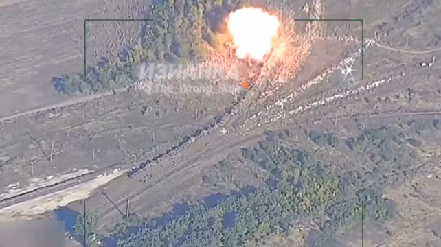 Hiện Quân đội Nga tiếp tục chiến dịch tấn công các đoàn tàu quân sự và các chuyến phà vận chuyển vũ khí, đạn dược của phương Tây viện trợ cho Ukraine. Quân đội Nga sử dụng các đòn tấn công chính xác để tấn công phủ đầu các tuyến vận chuyển viện trợ quân sự của phương Tây, khiến việc đảm bảo cung cấp cho chiến trường của Ukraine gặp nhiều khó khăn. 