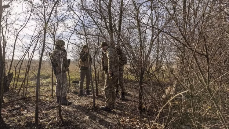 Đây chỉ là một trận đánh nhỏ trên chiến trường của cuộc xung đột ác liệt Nga-Ukraine đang diễn ra; nhưng nó cũng là hình ảnh thu nhỏ của các cuộc “tao ngộ chiến” bi thảm giữa quân đội Nga và Ukraine ngày nay.