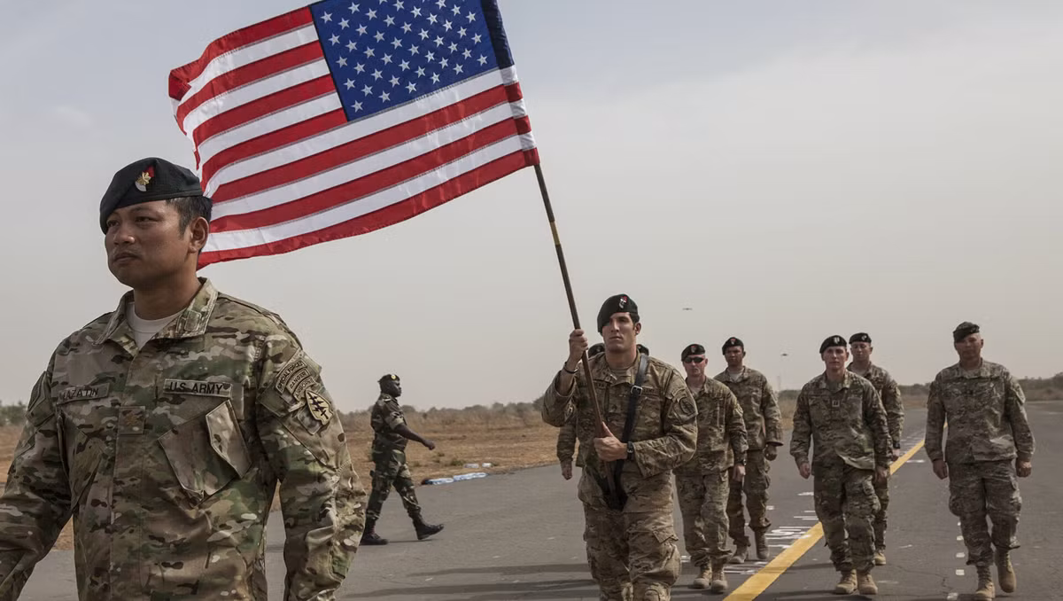 Theo một quan chức cấp cao của chính quyền Mỹ, Tổng thống Biden đã thảo luận về các phương án tăng cường quân đội Mỹ ở các nước Baltic và Đông Âu, với các quan chức quân sự cấp cao, tại một cuộc họp giao ban ở Trại David vào ngày 22/1.