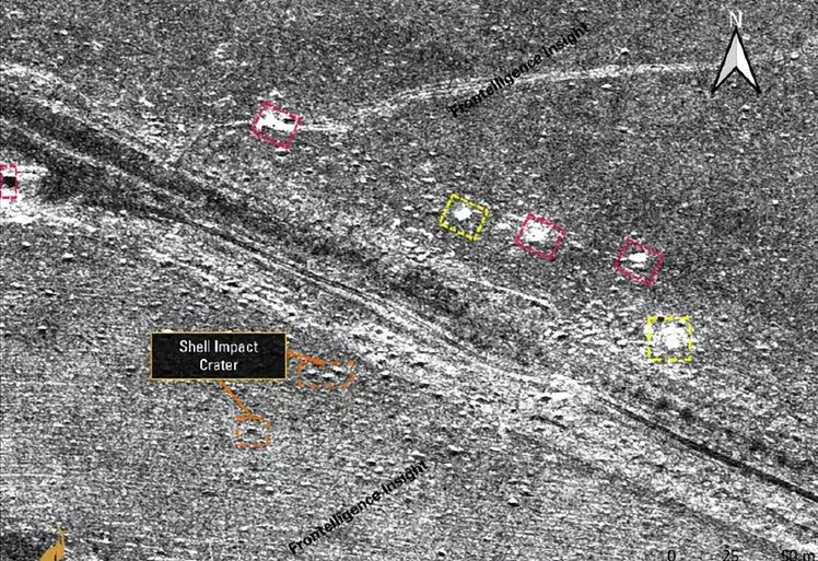 Cơ quan thông tin nguồn mở OSINT tiếp tục quan sát mặt trận Avdiivka thông qua hệ thống radar khẩu độ tổng hợp (SAR), mà không bị ảnh hưởng bởi điều kiện mây dày cho biết, quân đội Nga đã có “bước tiến nhỏ” ở khu vực phía bắc Avdiivka;