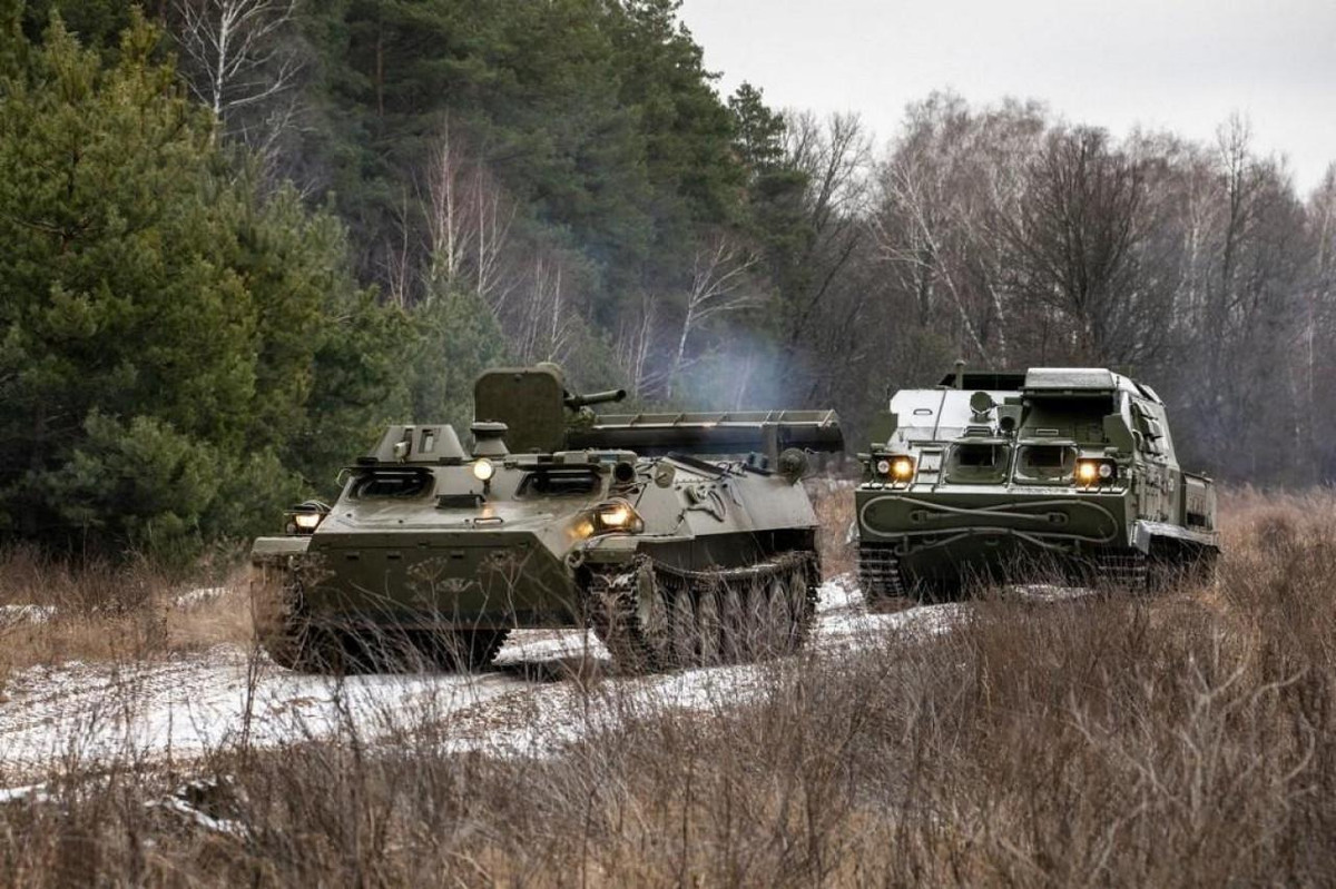 Tuy nhiên trước tình hình giảm leo thang, Ukraine vẫn chưa “thực sự tin tưởng”. Ngoại trưởng Ukraine Kulba phát biểu trong một cuộc họp báo: “Chúng tôi sẽ tin điều đó, chỉ khi chúng tôi tận mắt chứng kiến thấy quân đội Nga rút đi, khi đó chúng tôi mới tin rằng tình hình đã dịu đi”.