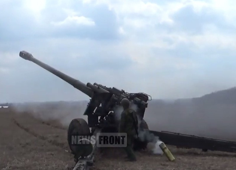 Trận địa của những khẩu pháo 152 mm này nằm cách biên giới LPR chỉ 5 km, cho phép quân đội Ukraine khống chế một phần đáng kể lãnh thổ của Cộng hòa Nhân dân Luhansk tự xưng. Tại khu vực này, Quân đội Ukraine cũng bố trí ít nhất 5 khẩu pháo chống tăng 100 mm MT-12 Rapier, có thể bắn vào lãnh thổ của LPR.