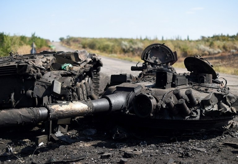 Tướng Radakin cũng là người đầu tiên thừa nhận “cuộc tấn công” của Ukraine đã được NATO xây dựng kế hoạch. Theo ông Radakin, một mô phỏng trên máy tính về mặt trận Orekhiv đã được thực hiện tại trụ sở NATO; sau đó Ukraine cũng nhận được đủ xe bọc thép và đạn pháo để đảm bảo xuyên thủng tuyến phòng ngự của Nga.