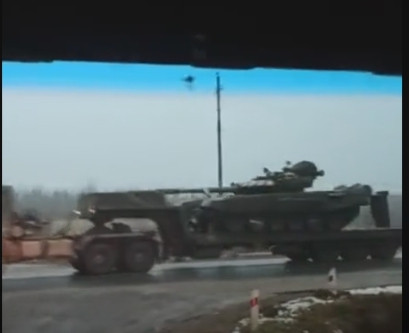 Cần lưu ý rằng việc triển khai thiết bị quân sự, quân nhân và vũ khí của Nga gần biên giới Ukraine là điều khá đáng sợ đối với Kiev và phương Tây; nhưng phía Nga đã tuyên bố rằng, họ không có ý định “làm tình hình Ukraine leo thang”.