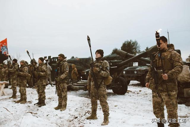 Để đối phó tình hình, Quân đội Ukraine cũng đang chuẩn bị cho một cuộc phản công, khi tổ chức lại 22 lữ đoàn ở hậu phương và huấn luyện lại 7 lữ đoàn chiến đấu vừa rút khỏi tiền tuyến. Đồng thời khẩn trương chuẩn bị thành lập Quân đoàn cơ giới 9 và 10, có thể cuối tháng 3 bắt đầu thực hiện nhiệm vụ; chủ yếu làm nhiệm vụ phản công.