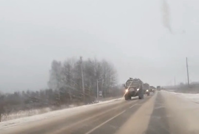 Trước đó có thông tin cho rằng, việc vận chuyển số thiết bị quân sự lớn như vậy, về phía biên giới Ukraine, là để tiến hành tập trận; nhưng xét theo số lượng vũ khí, đây có thể là cuộc tập trận tham vọng nhất thế giới. Trước đó, cuộc tập trận năm 2018 đã đạt kỷ lục, khi Nga sử dụng khoảng 300 nghìn quân tham gia.