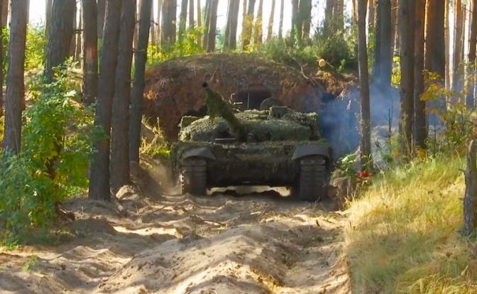 Hãng tin Nga Sputnik ngày 5/10 đưa tin, quân đội Nga hiện đang sử dụng các thuật toán và chiến thuật mới do Viện Khoa học Quân sự Nga nghiên cứu; giúp Quân đội Nga ở chiến trường Ukraine sử dụng vũ khí và quân số một cách hiệu quả, đồng thời giảm thiểu tổn thất ở mức thấp nhất.