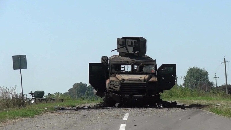 Theo số liệu thống kê của Nga, trong toàn bộ trận chiến Kursk, quân đội Ukraine đã có hơn 75.870 binh sĩ bị loại khỏi vòng chiến đấu và hơn 7.700 thiết bị quân sự, bao gồm 412 xe tăng, 340 xe chiến đấu bộ binh, 314 xe bọc thép chở quân và khoảng 2.300 xe bọc thép khác bị phá hủy.